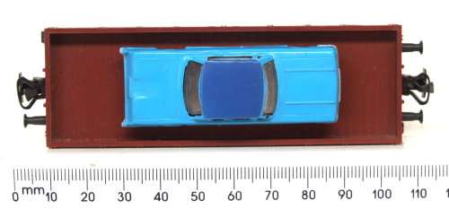 MARKLIN HO: 3-rail AC Plastic Freight Car with Car Load in Good un-boxed condition (Germany)