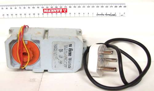 LIMA POWER SUPPLY:  12V DC Power Supply/Controller in fair un-boxed condition(Italy)