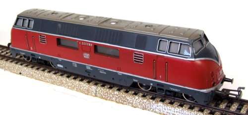 MARKLIN HO:3021 Diesel Locomotive DB V200 060 in Very Good un-boxed condition (Germany)