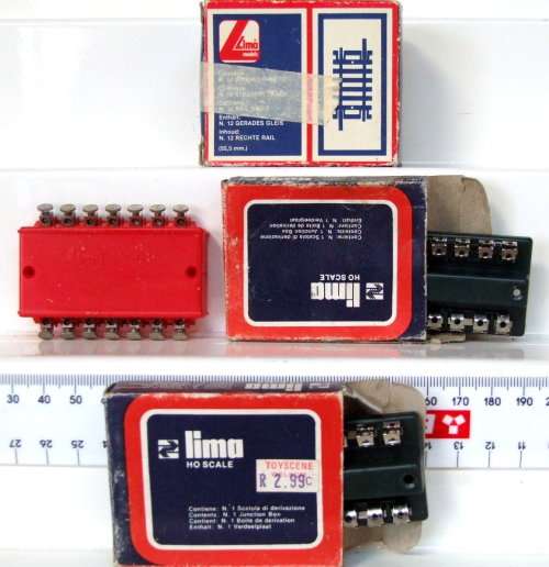 LIMA ACC HO: 3x Connector Blocks + 1x Box of Metal Track in New condition(Italy)