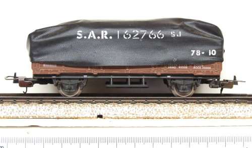 LIMA HO: SAR ES Freight Car with Tarpaulin in Fair used un-boxed condition (Italy)