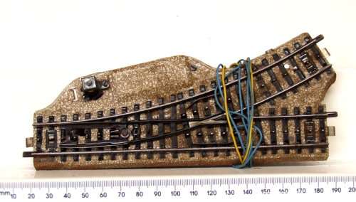 MARKLIN HO: LH Electro-Megnetic M-Track Point(5218) in Good Used Working condition.(Germany)