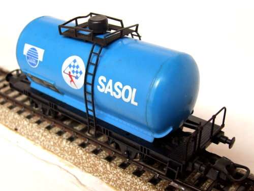 LIMA HO: SAR SASOL Tanker in Good used, Un-boxed condition (Italy)