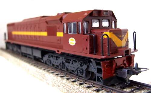 LIMA HO:SAR `Trans Karoo` Class 34 Diesel Loco(34-228) in Excellent Operating boxed condition(Italy)