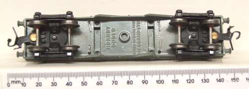 HORNBY DUBLO OO:  Vintage English Bogie Bolster Wagon with Wood Load in Good condition(England)