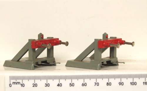 HORNBY DUBLO OO:  2x Vintage English Springloaded Bufferstops in Good Boxed condition(England)