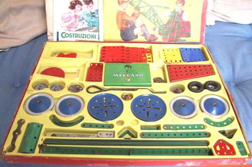 MECCANO: 2x Imcomplete Vintage Meccano sets ( No 3 and No 5) in Fair condition.(England)