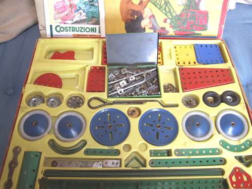MECCANO: 2x Imcomplete Vintage Meccano sets ( No 3 and No 5) in Fair condition.(England)