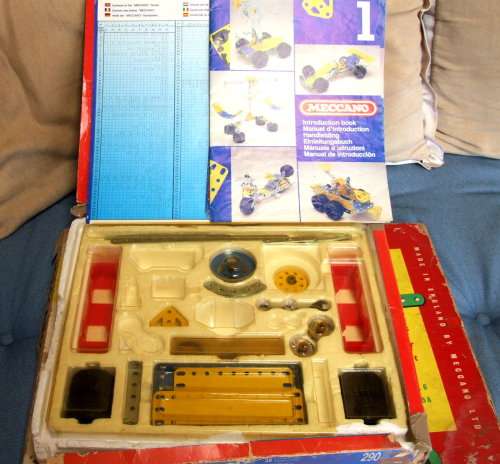 MECCANO: 2x Imcomplete Vintage Meccano sets ( No 3 and No 5) in Fair condition.(England)