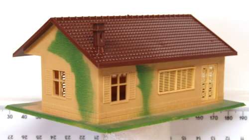 LIMA SCENERY HO:  American Style Town House  in Good Un-boxed condition