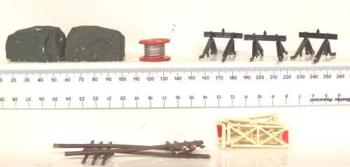 SCENERY HO: Lot of Items in Good Bagged condition.