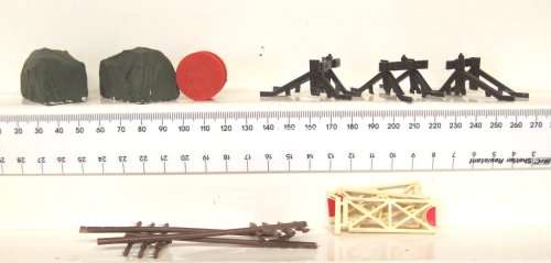 SCENERY HO: Lot of Items in Good Bagged condition.