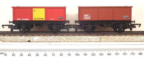 HORNBY OO: 2x Modern English Freight Wagons in Like New Un-Boxed condition(China)