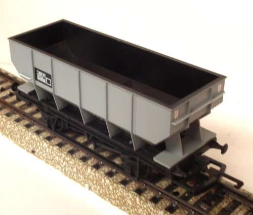 HORNBY OO: Modern English 2 Bay Hopper Wagon in Like New Un-Boxed condition(China)
