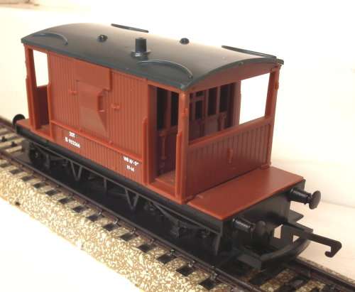 HORNBY HO:  Modern English  20t Brake Van in Like New Un-boxed condition(China)