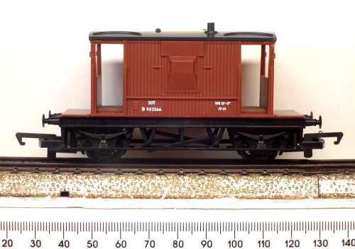 HORNBY HO:  Modern English  20t Brake Van in Like New Un-boxed condition(China)
