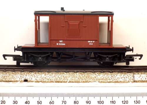 HORNBY HO:  Modern English  20t Brake Van in Like New Un-boxed condition(China)