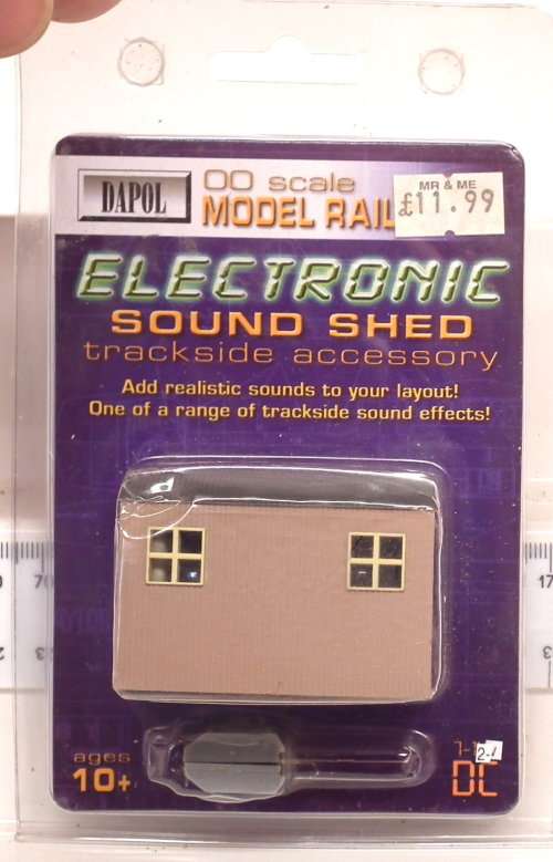 DAPOL ACCESSORIES HO: Trackside Electronic Sound Shed in New Boxed condition.(China)
