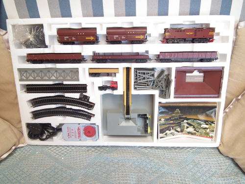 LIMA  HO: SAR E919 Electric Freight/Coal Train Set (107400 AA) in Very Good boxed condition (Italy)