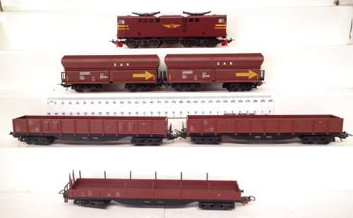 LIMA  HO: SAR E919 Electric Freight/Coal Train Set (107400 AA) in Very Good boxed condition (Italy)