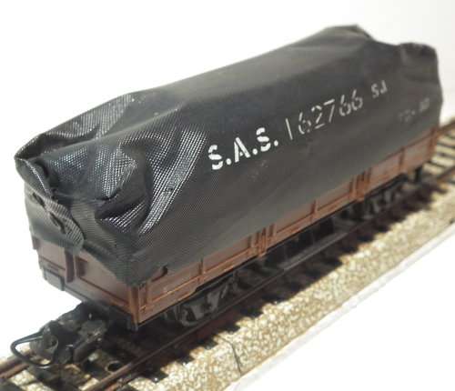 LIMA HO: SAR ES Freight  Wagon With Tarpaulin in Good Un-Boxed condition (Italy)