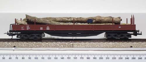 LIMA HO: Freight Wagon with Tree Trunk Load in Fair un-boxed condition (Italy)