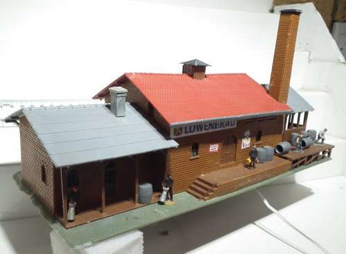 SCENERY HO: Large Beer Brewery in Good Assembled, LED Lighted, Un-Boxed condition.