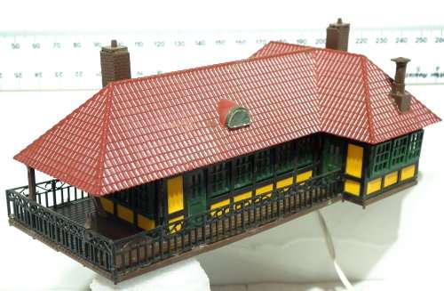 SCENERY N:  Vintage Building with Lights in Fair Un-boxed, Used condition