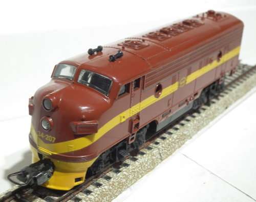 LIFE LIKE HO: SAR 34-207 Diesel Loco in Fair un-boxed condition (HKong)