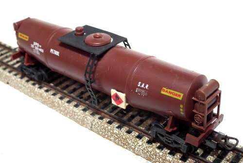 LIMA HO: SAR XPD Petrol Tanker Wagon in Good Boxed and Used Condition (Italy)