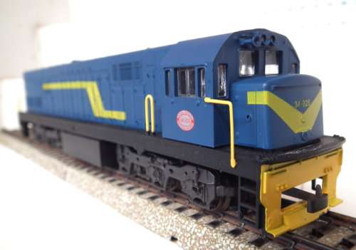 FRATESCHI HO:  SAR Class 34 Blue Train Diesel Locomotive in Fair Boxed and Used Condition(Brazil)
