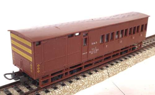LIMA HO: Weathered SAR V8 Guards Van in Very Good used, Un-boxed Condition(Italy)