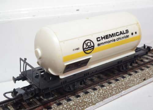 LIMA HO: European Ammonia Tanker Wagon in Good Un-Boxed and Used Condition (Italy)