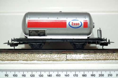 LIMA HO: ESSO Tanker Wagon in Fair Un-Boxed and Used Condition (Italy)