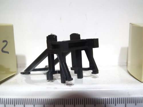 SCENERY OO:  3x Track End Buffer Stops in New Boxed condition(China)