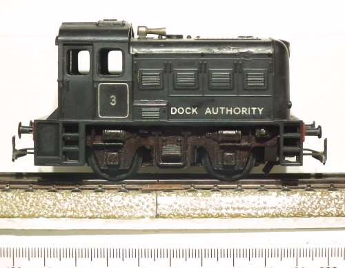 TRI-ANG OO:  Vintage English Dock Loco in Good Operational Condition(England)