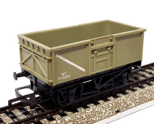 TRI-ANG OO:  English Coal Car in Fair Un-boxed condition(England)