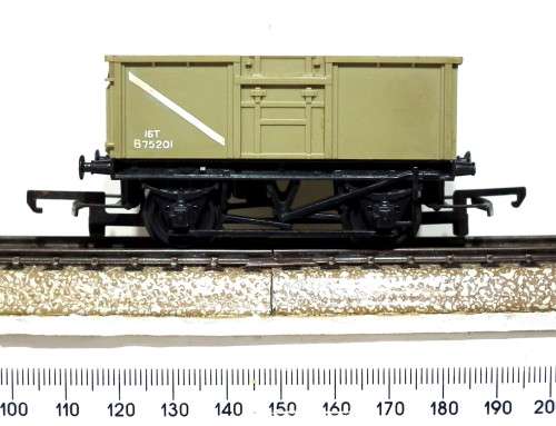 TRI-ANG OO:  English Coal Car in Fair Un-boxed condition(England)