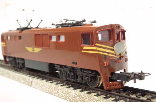 LIFE LIKE HO: RARE SAR E6 Brown Electric Loco in Good un-boxed condition (HKong)