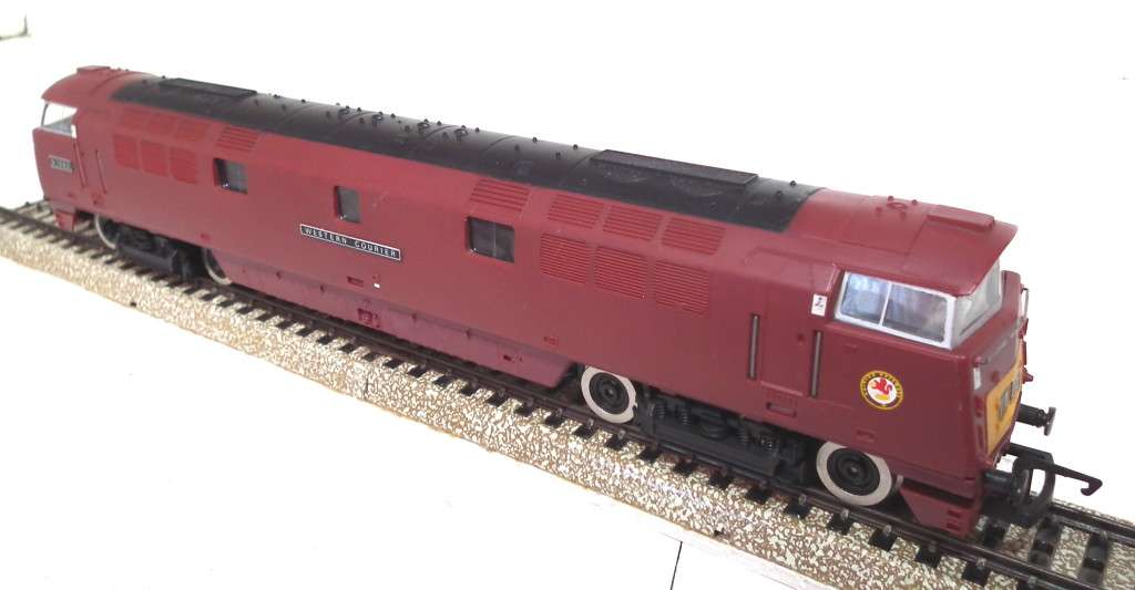 HORNBY OO: English `WESTON COURIER` Diesel Loco (D1062) in Very Good Condition (England)