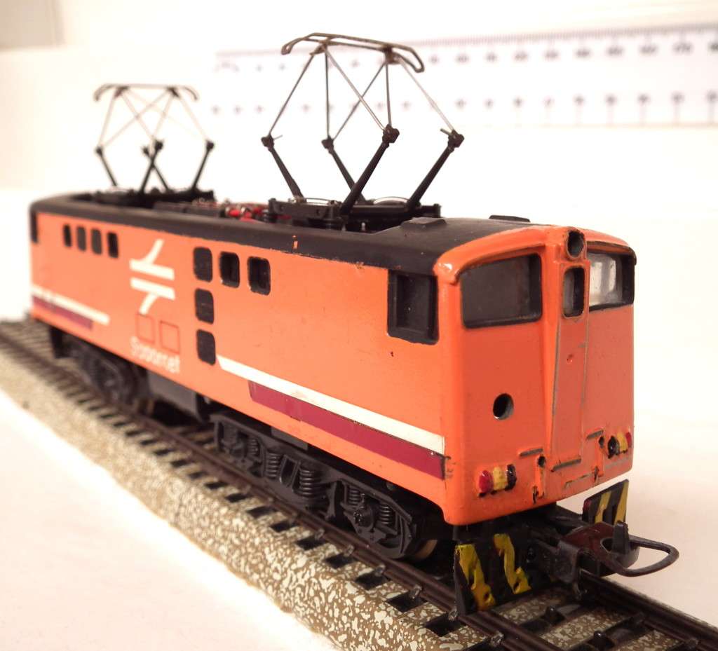 LIMA HO: Custom `SPOORNET` E5 Locomotive in Good Un-boxed Operating condition.(Italy)