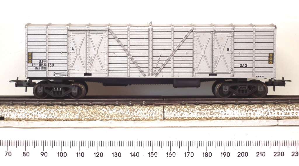 LIMA HO:  Silver SAR OZ Wagon in Ver Good un-boxed condition (Italy)