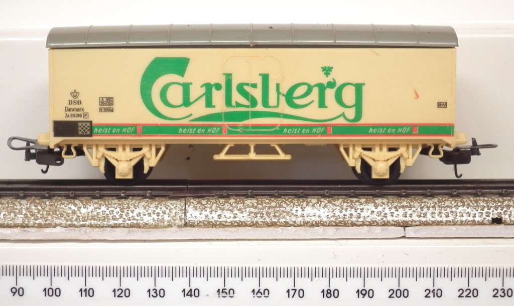 LIMA HO:  Junior Refrigerated Car in Fair unboxed used condition (Italy)