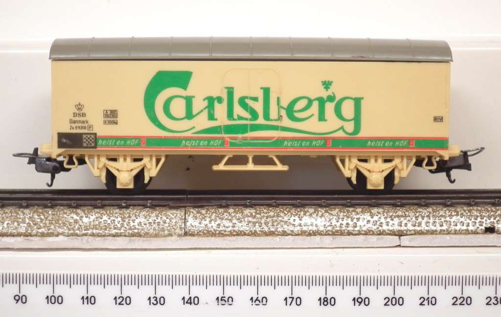 LIMA HO:  Junior Refrigerated Car in Fair unboxed used condition (Italy)