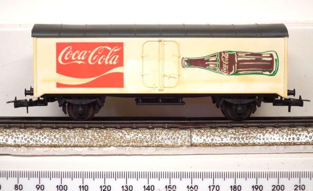 LIMA HO:  Junior Refrigerated Car in Fair unboxed used condition (Italy)