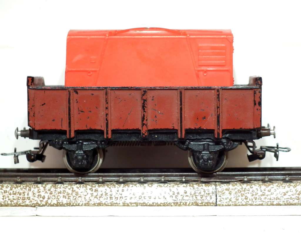 RIVAROSSI HO: Vintage Freight Wagon with Load in Fair Used Un-Boxed condition (Italy)