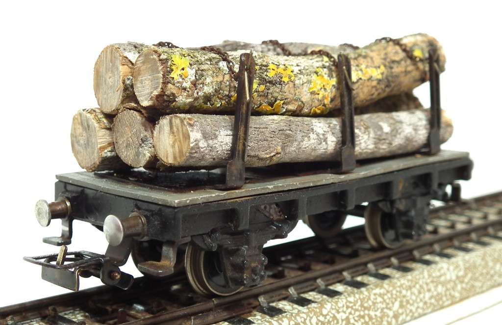 RIVAROSSI HO: Vintage Freight Wagon with Load in Fair Used Un-Boxed condition (Italy)