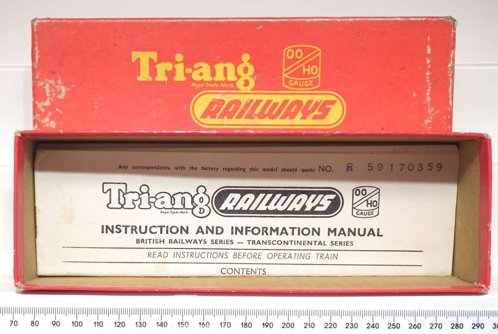 TRI-ANG OO: English 2-6-2 Tank Steam Loco (R59) in Fair and Boxed  Condition (England)