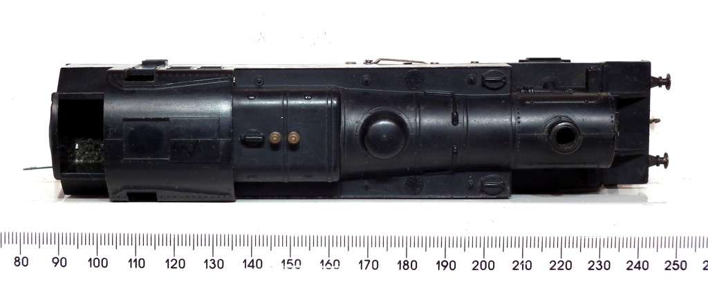 TRI-ANG OO: English 2-6-2 Tank Steam Loco (R59) in Fair and Boxed  Condition (England)