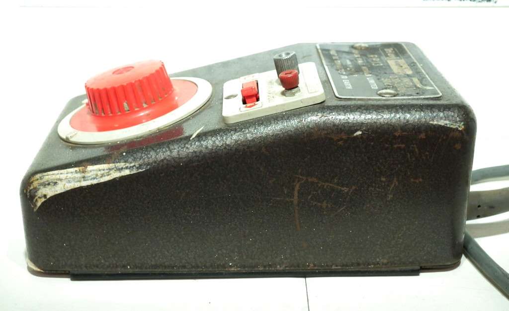 TRI-ANG POWER SUPPLY:  12V DC Power Supply/Controller in good un-boxed condition(England)